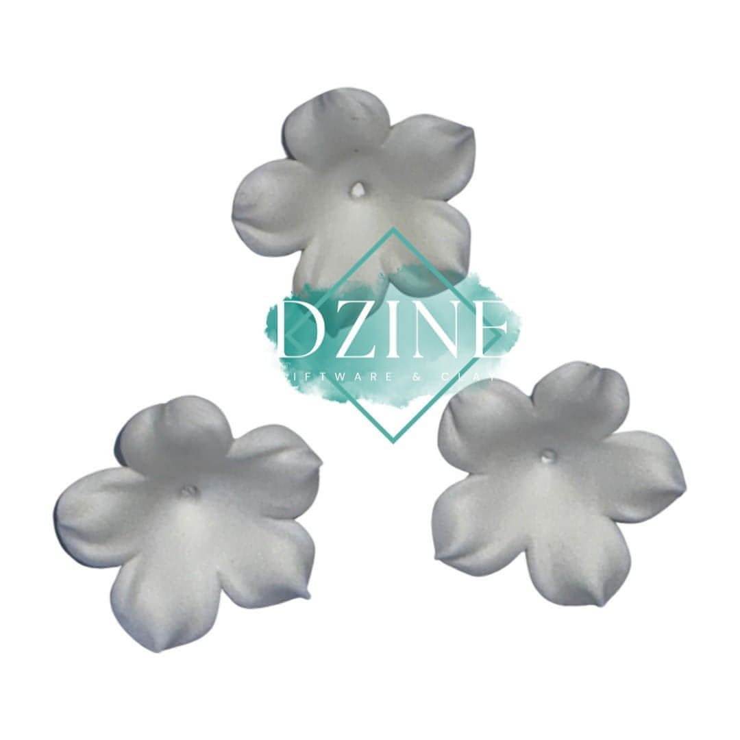 Small White Flower 3pk (2cm)